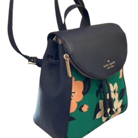 NWT Kate Spade ♠️ Leila Medium Flap Backpack Lily Blooms Green Multi Color - Picture 8 of 11